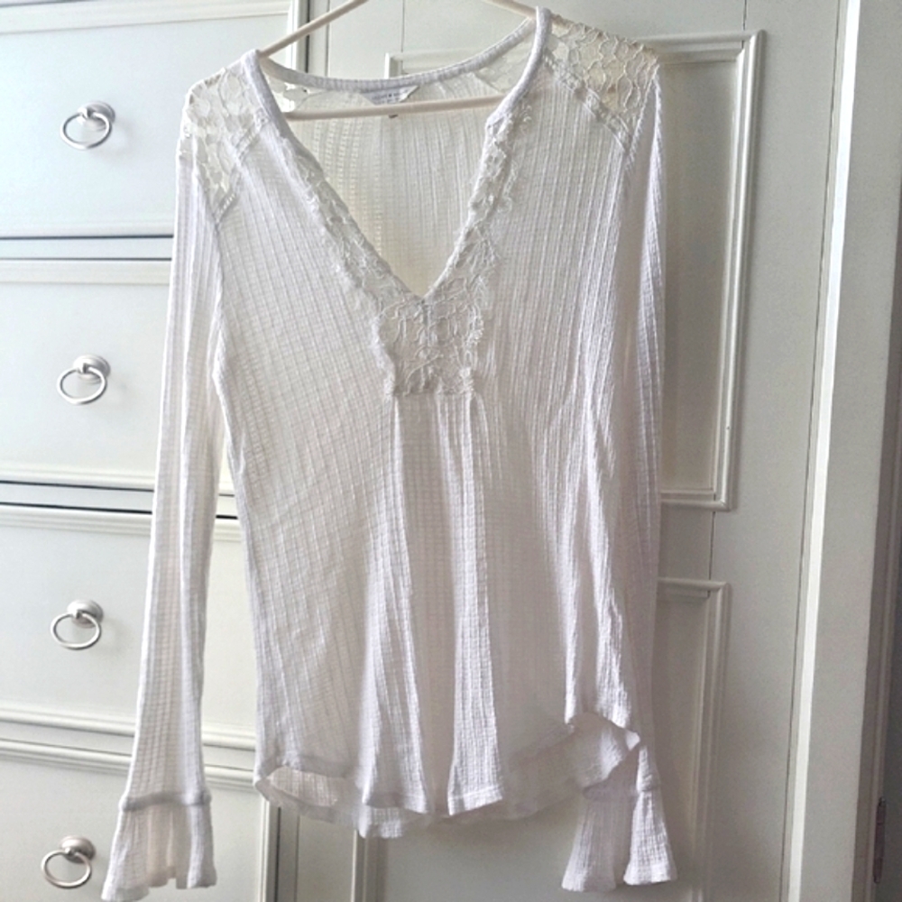 Lucky Brand White Bell Sleeve Ruffled Blouse